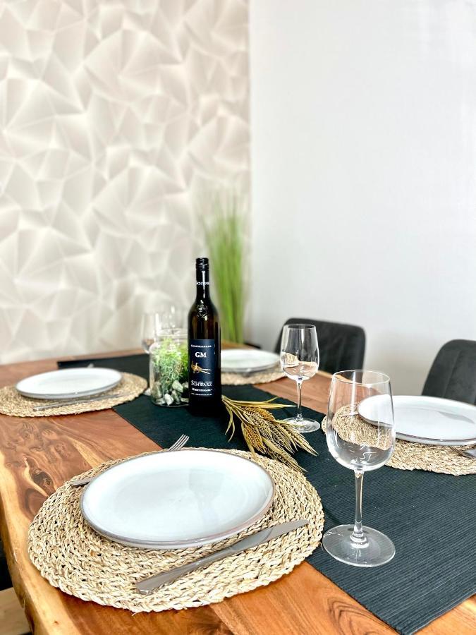Central Comfy Apartment - Self Check-In Грац Экстерьер фото