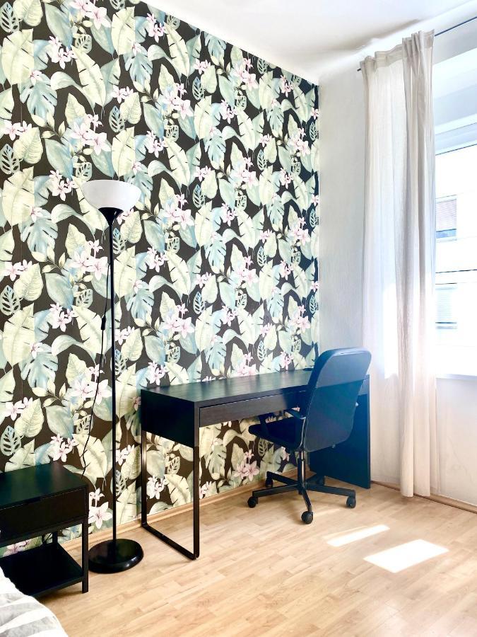 Central Comfy Apartment - Self Check-In Грац Экстерьер фото